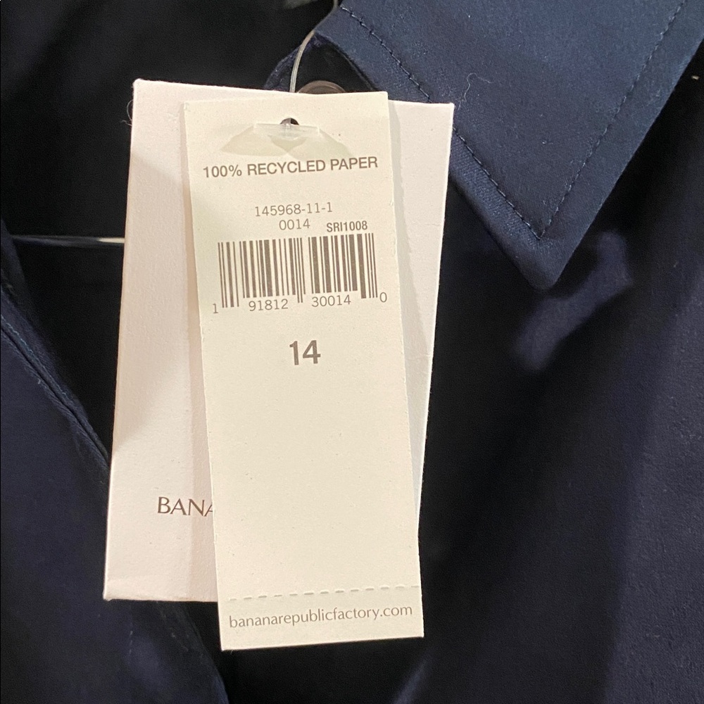 Banana Republic Women’s Navy Blue Tailored Button-Up Shirt - Size 14 - Picture 10 of 10